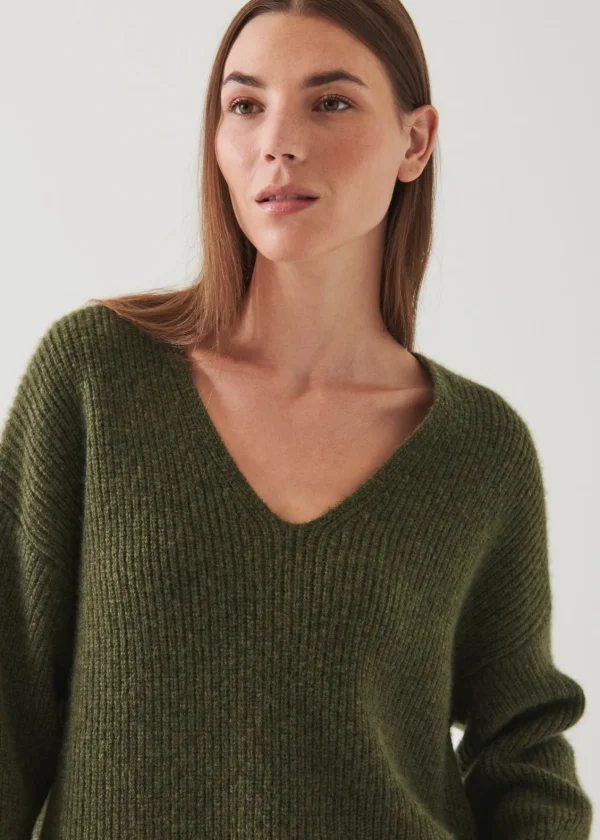 PATRICK ASSARAF Cashmere Blend V-Neck Sweater | Women Knitwear