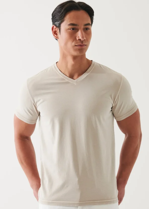 PATRICK ASSARAF Pima Cotton Stretch Vintage Wash V-Neck T-Shirt | Men T-Shirts