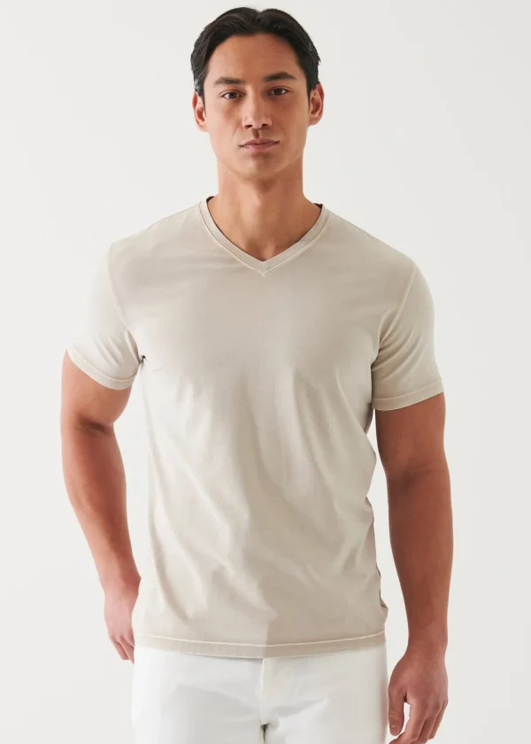 PATRICK ASSARAF Pima Cotton Stretch Vintage Wash V-Neck T-Shirt | Men T-Shirts